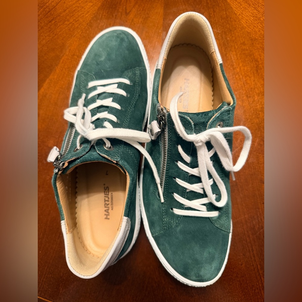 Hartjes Women’s Bottle Green Suede Sneakers